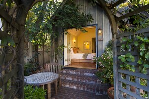 Luxury Bungalow, 1 Queen Bed, Patio, Garden Area (The Garden Room) | Terrace/patio - Simpson House Inn (Santa Barbara)