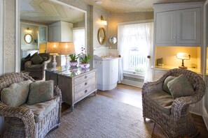 Superior Room, 1 Queen Bed, Balcony, Garden View (Sun Room) | Living area | LCD TV, iPod dock