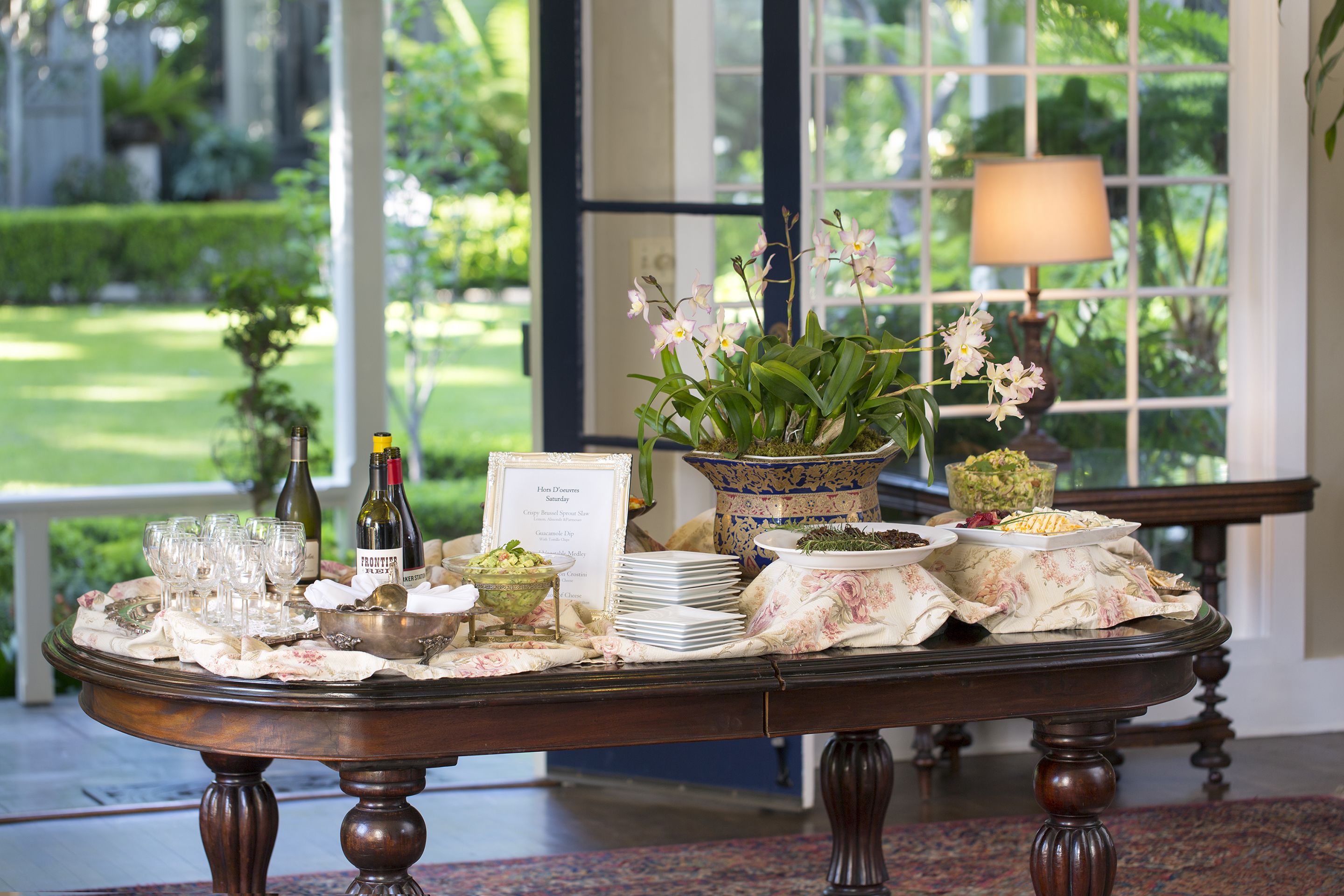 المنشأة من الداخل