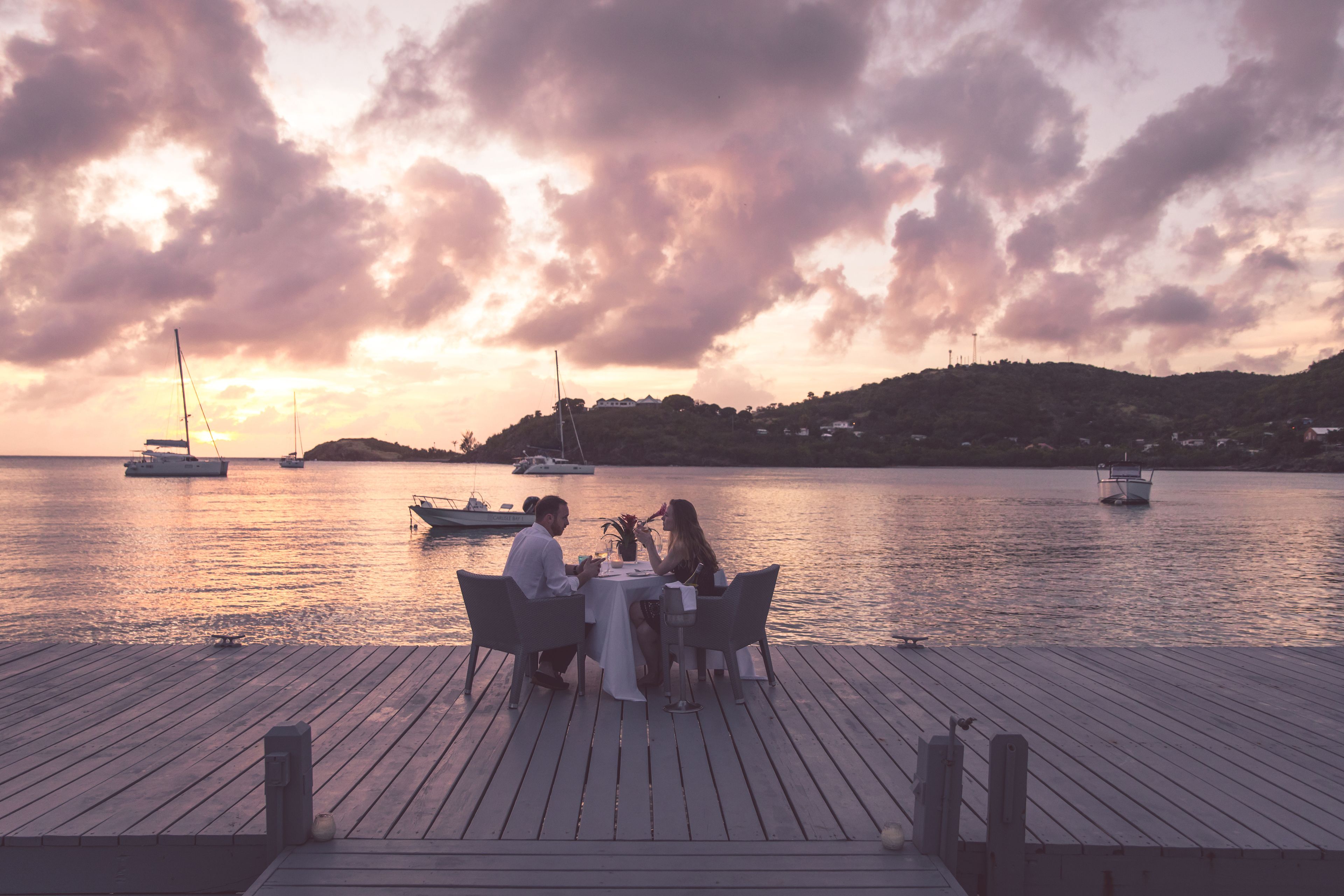 4 restaurants, breakfast, lunch, dinner served; international cuisine 