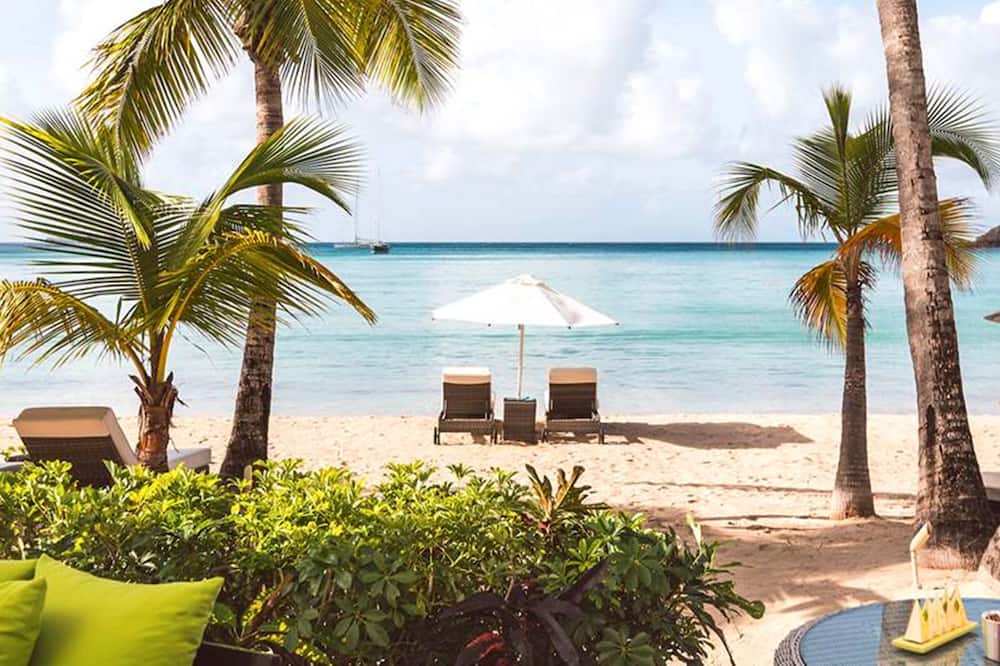 Carlisle Bay