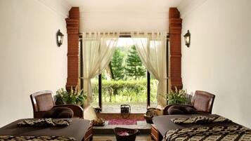 Behandlingsrom for par, boblebad, dampbad og tyrkisk bad/hamam