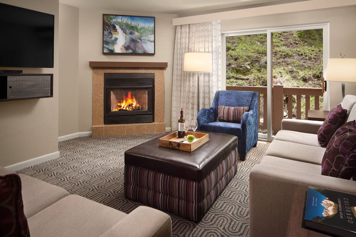 Villa, 2 Bedrooms, Balcony | Living area | 32-inch LCD TV with cable channels, TV, fireplace