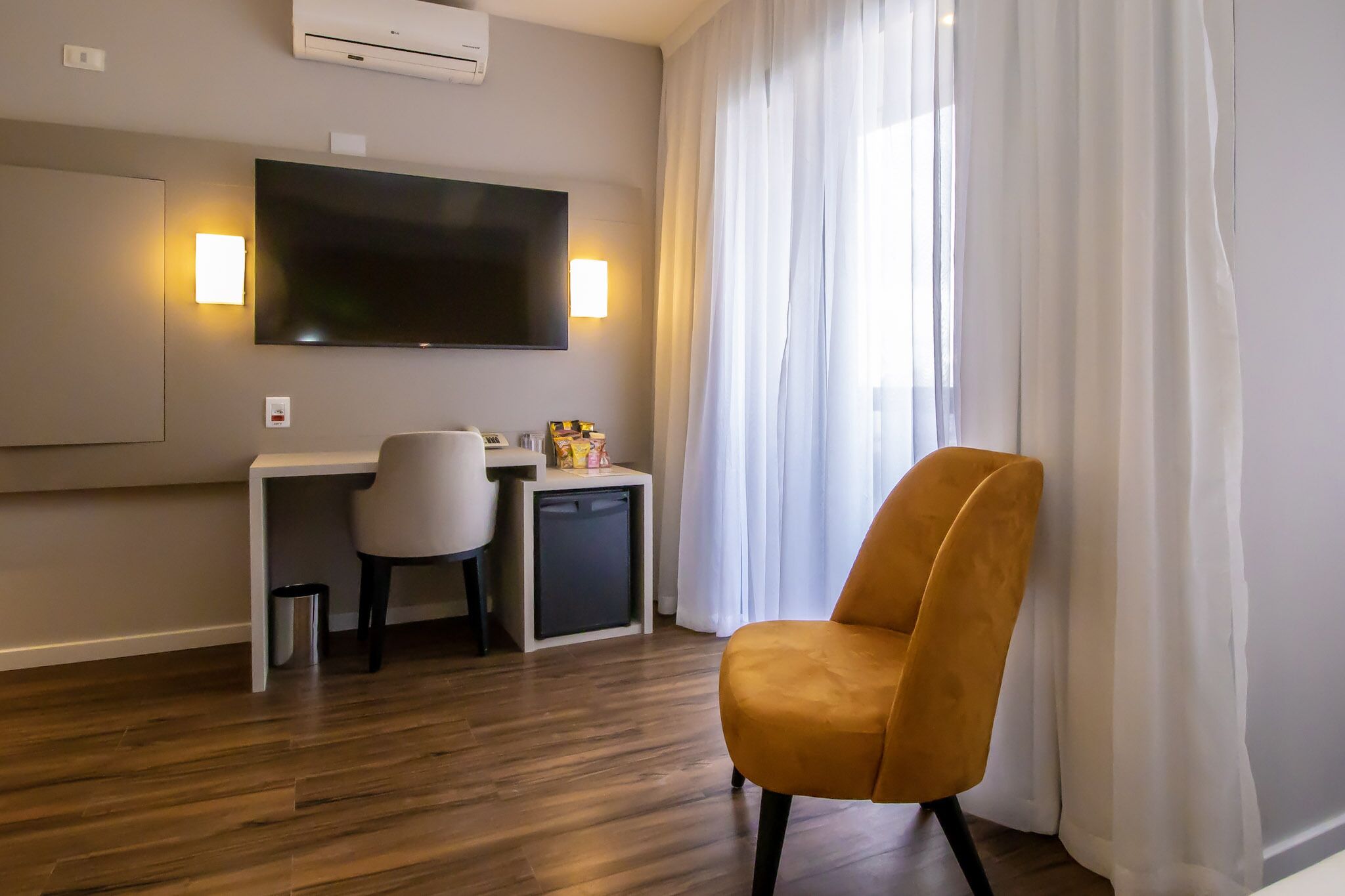 1 bedroom, minibar, in-room safe, desk