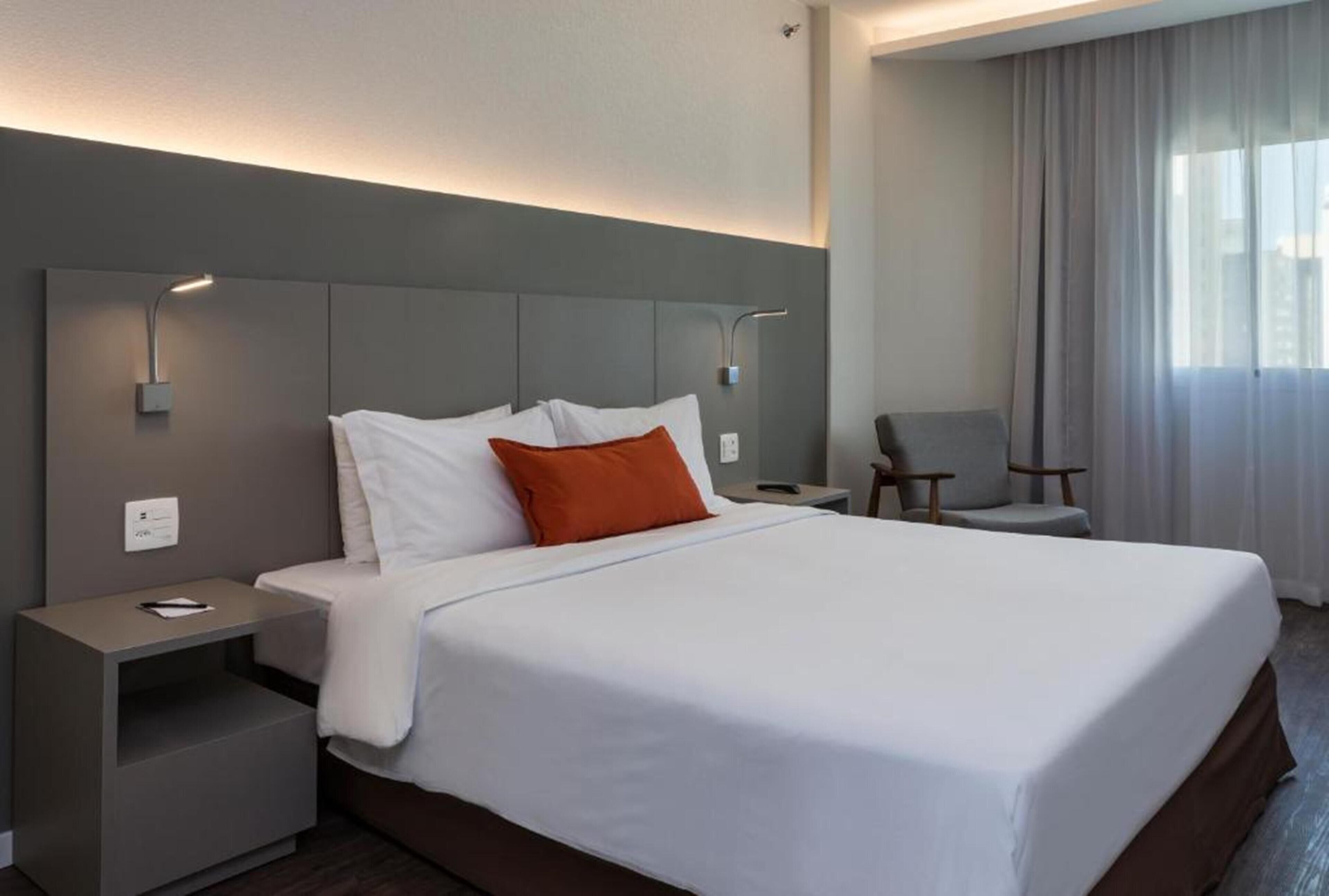 Minibar, in-room safe, desk, laptop workspace