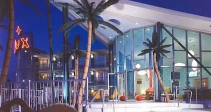 Starlux Hotel