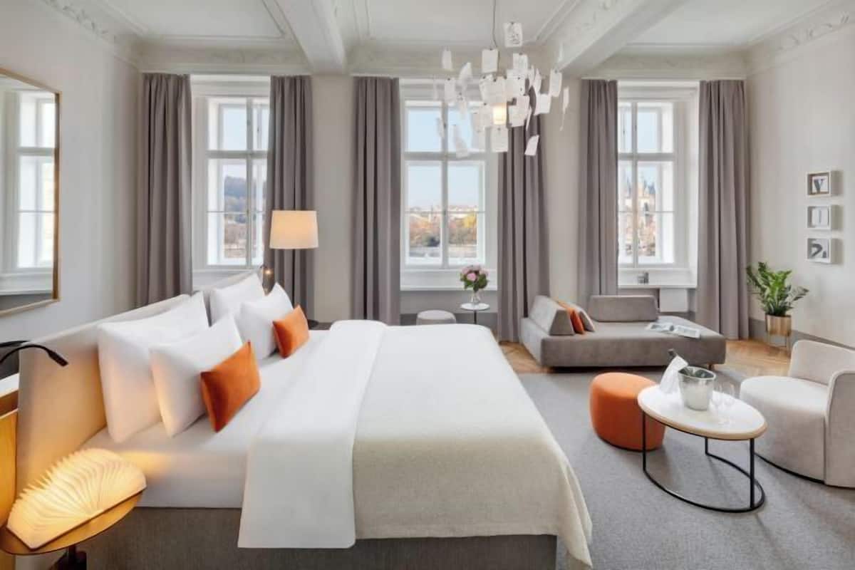 Premium bedding, Select Comfort beds, minibar, in-room safe