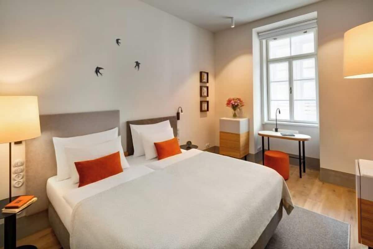 Premium bedding, Select Comfort beds, minibar, in-room safe