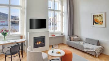 Royal Apartment | 1 bedroom, premium bedding, Select Comfort beds, minibar