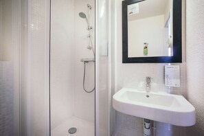 Ducha, artículos de higiene personal ecológicos y toallas