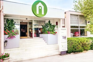 Exterior - Campanile Creteil Centre (Creteil)