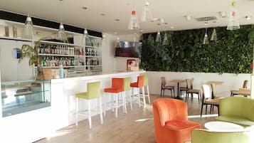 Bar (in der Unterkunft)