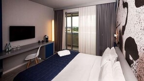 Down comforters, minibar, in-room safe, desk - JR Hotels Gigli Firenze (Calenzano)