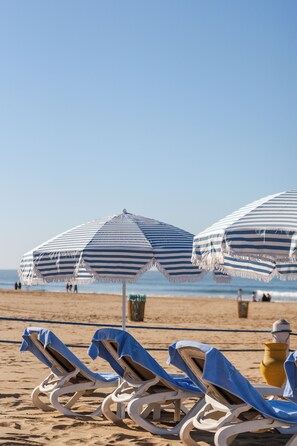 Private beach nearby, free beach cabanas, sun loungers, beach umbrellas - TUI SUNEO Kenzi Europa (Agadir)