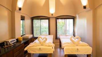 Salas de tratamiento para parejas, baño de vapor y baño turco o hammam