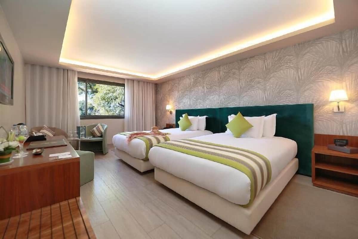 Ropa de cama de alta calidad y minibar