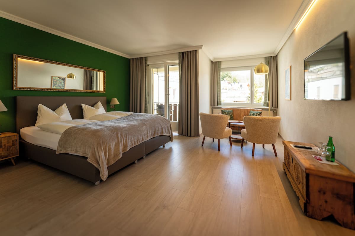 Superior Double or Twin Room | In-room safe, desk, free WiFi, bed sheets