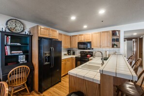 Deluxe 2-bedroom condominium  | Private kitchen