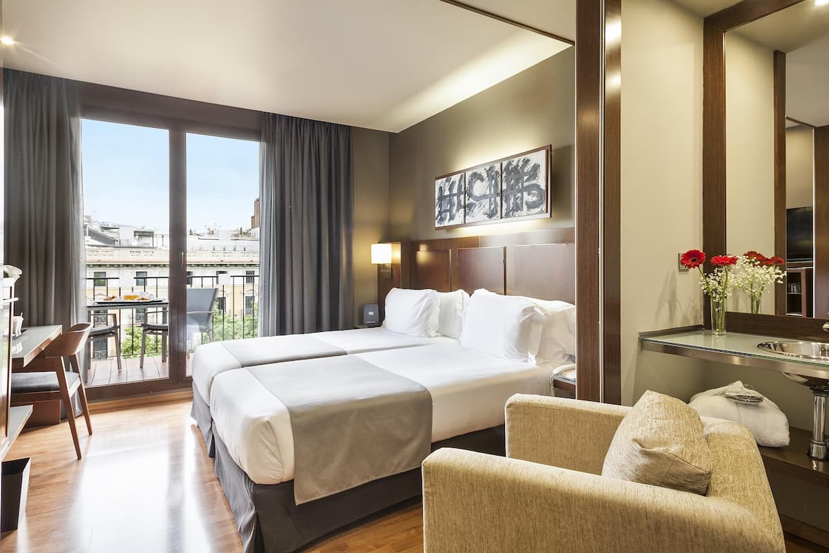 Ropa de cama de alta calidad y minibar