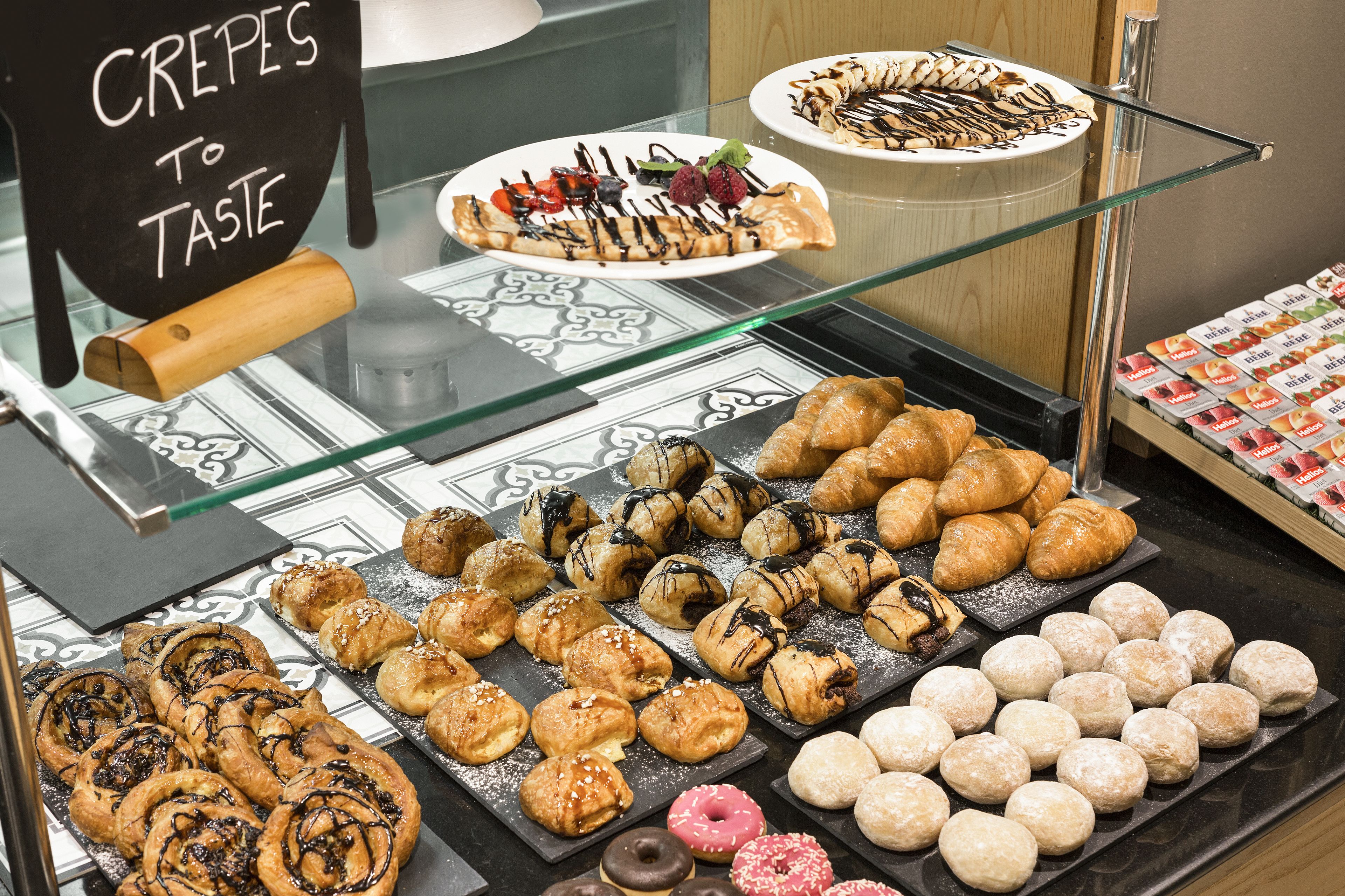 daily buffet breakfast (eur 16 per person)