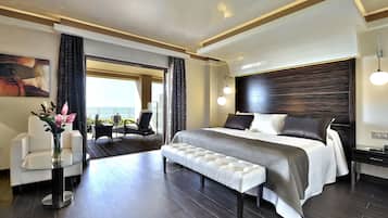 Premium bedding, down duvets, minibar, in-room safe