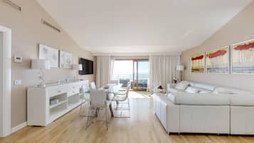 Smart TV, DVD player