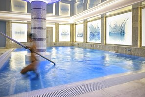 Sauna, hot tub, steam room, hot springs, Turkish bath, body treatments
