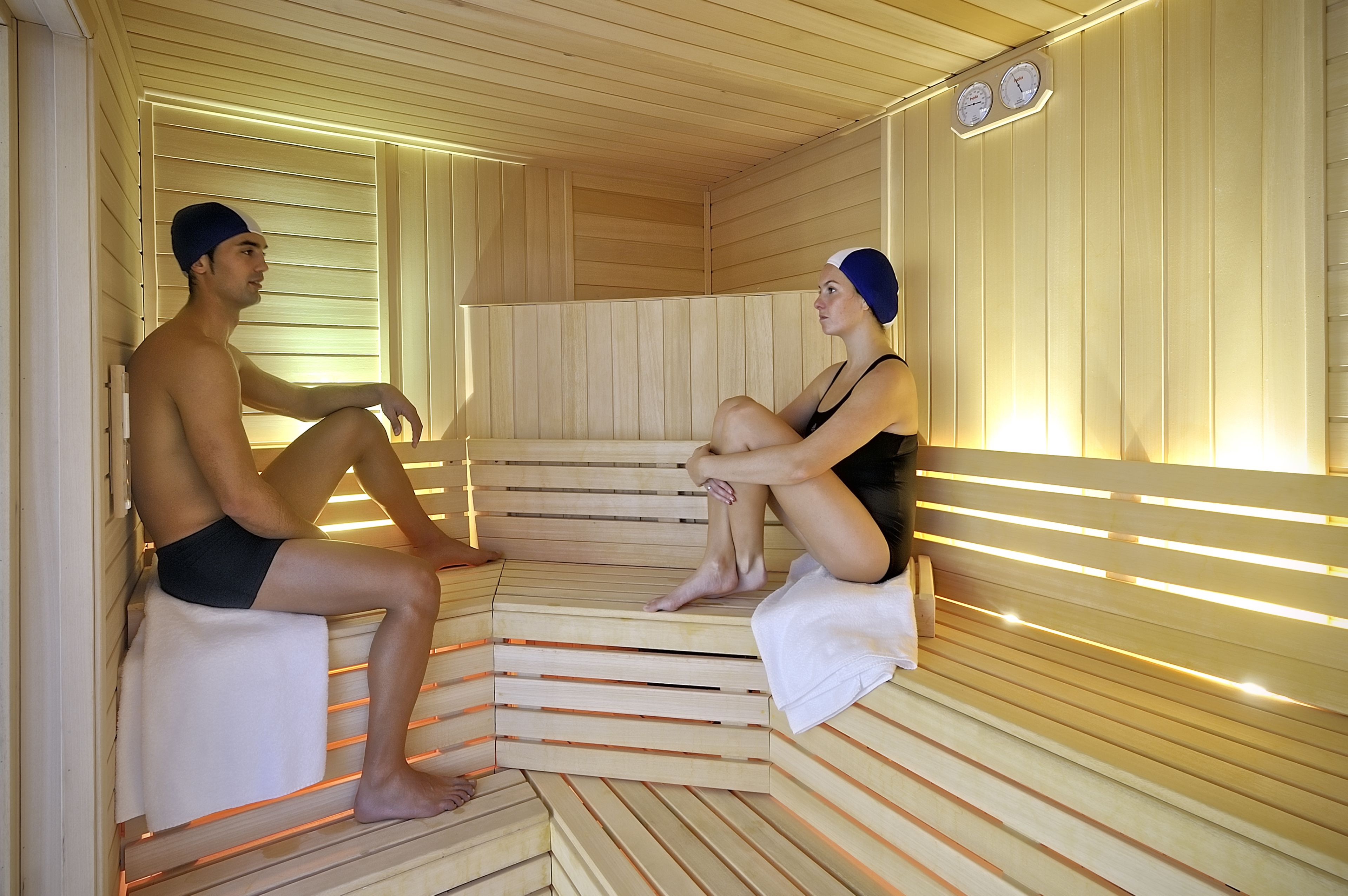 sauna, hot tub, steam room, hot springs/mineral springs