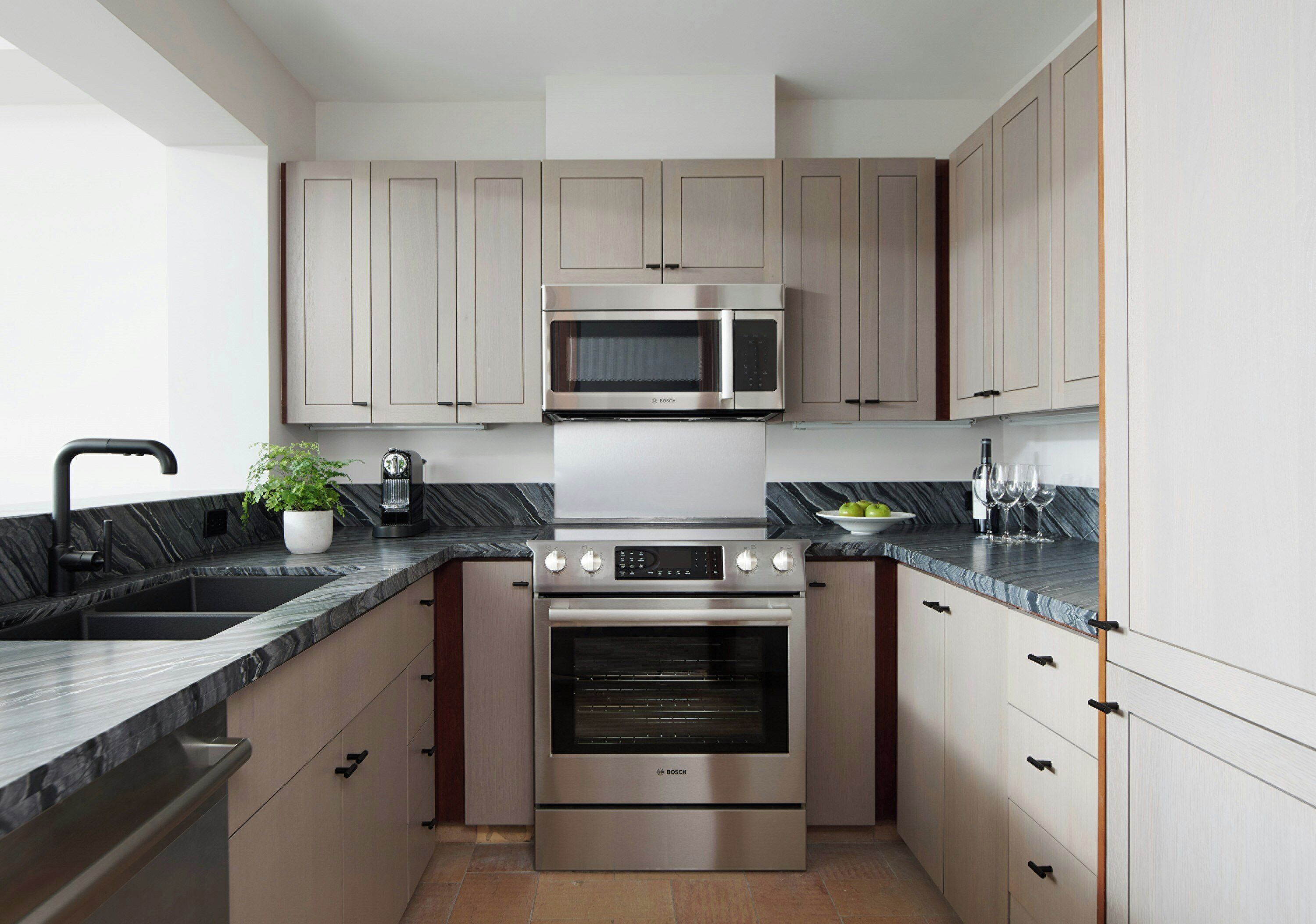 The Townhouse King | Private kitchen