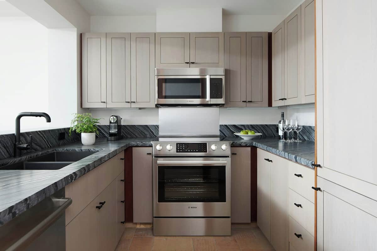 The Townhouse King | Private kitchen