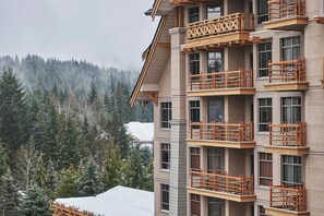 Balcony - Four Seasons Resort Whistler (Whistler)