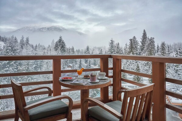 Balcony view - Four Seasons Resort Whistler (Whistler)