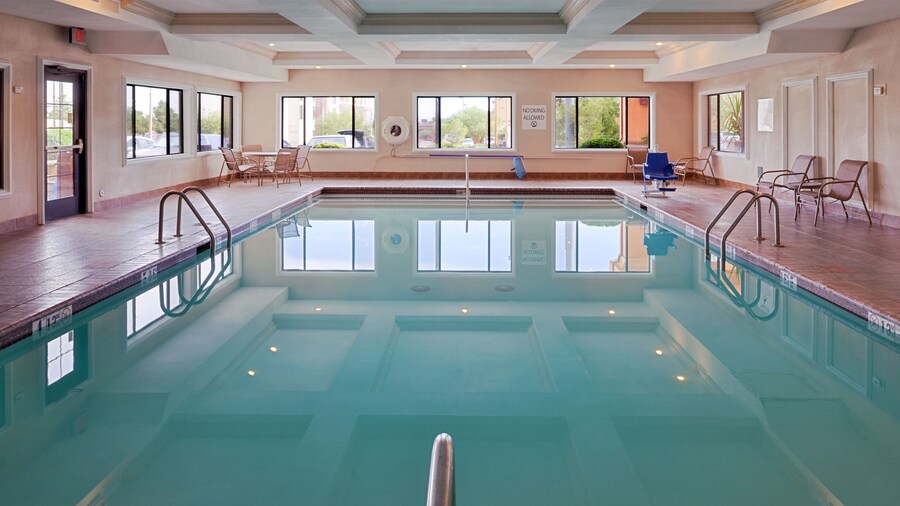 Holiday Inn Express Hotel & Suites Kingman by IHG