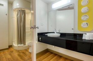 ฝักบัว, ผ้าเช็ดตัว