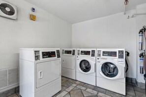 Laundry room - Motel 6 Oceanside, CA (Oceanside)