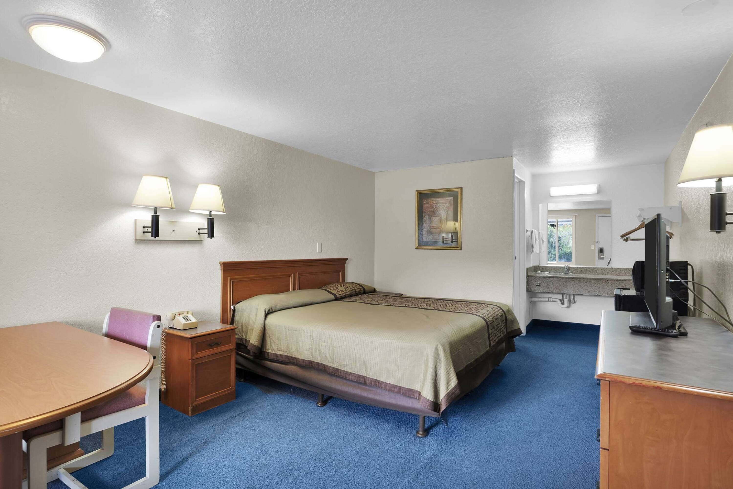 Photo - Knights Inn Jacksonville at Dix Ellis Trail