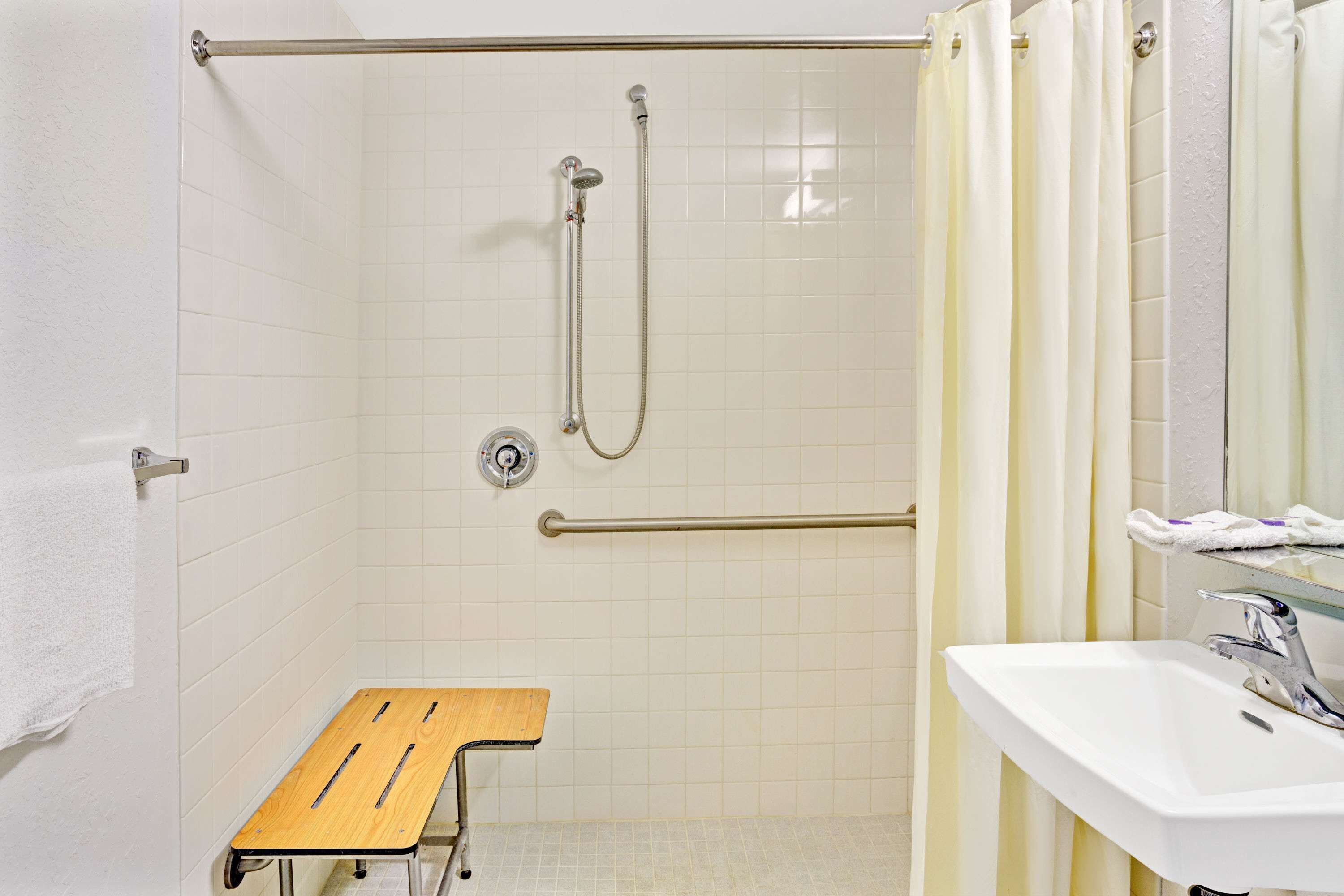 Photo - Knights Inn Jacksonville at Dix Ellis Trail