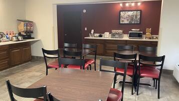 Gratis kontinental frukost varje dag