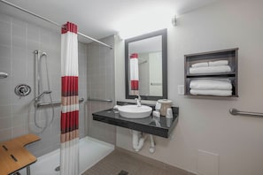 Deluxe Room, 2 Double Beds, Accessible, Non Smoking (Roll-In Shower) | Bathroom