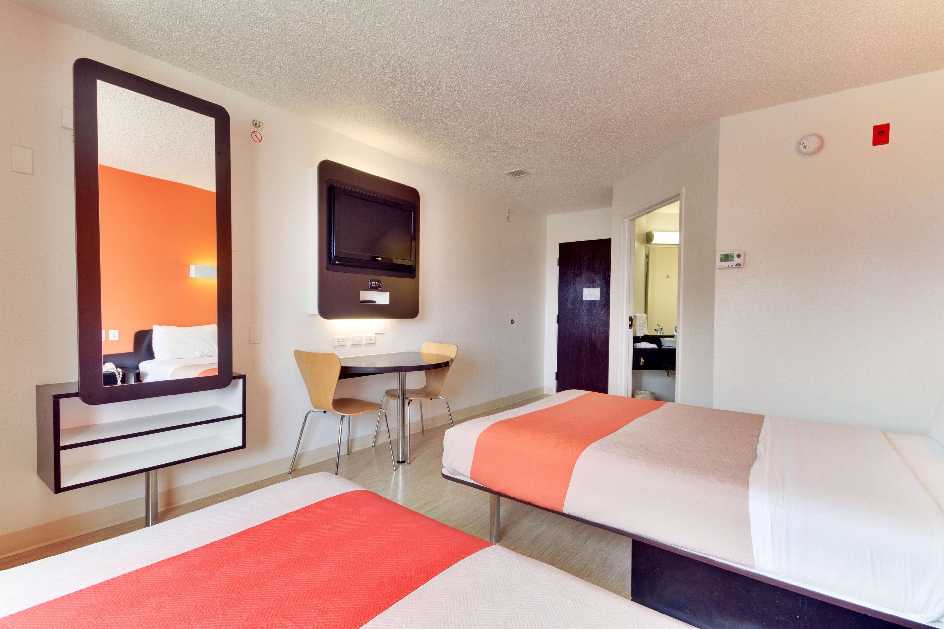 Desk, WiFi (free), bed sheets