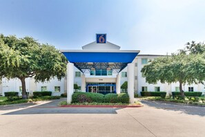 Exterior - Motel 6 Lewisville, TX - Dallas (Lewisville)