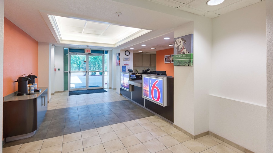 Motel 6 Columbia, SC - Fort Jackson Area
