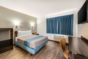 Schreibtisch, laptopgeeigneter Arbeitsplatz, Verdunkelungsvorhänge