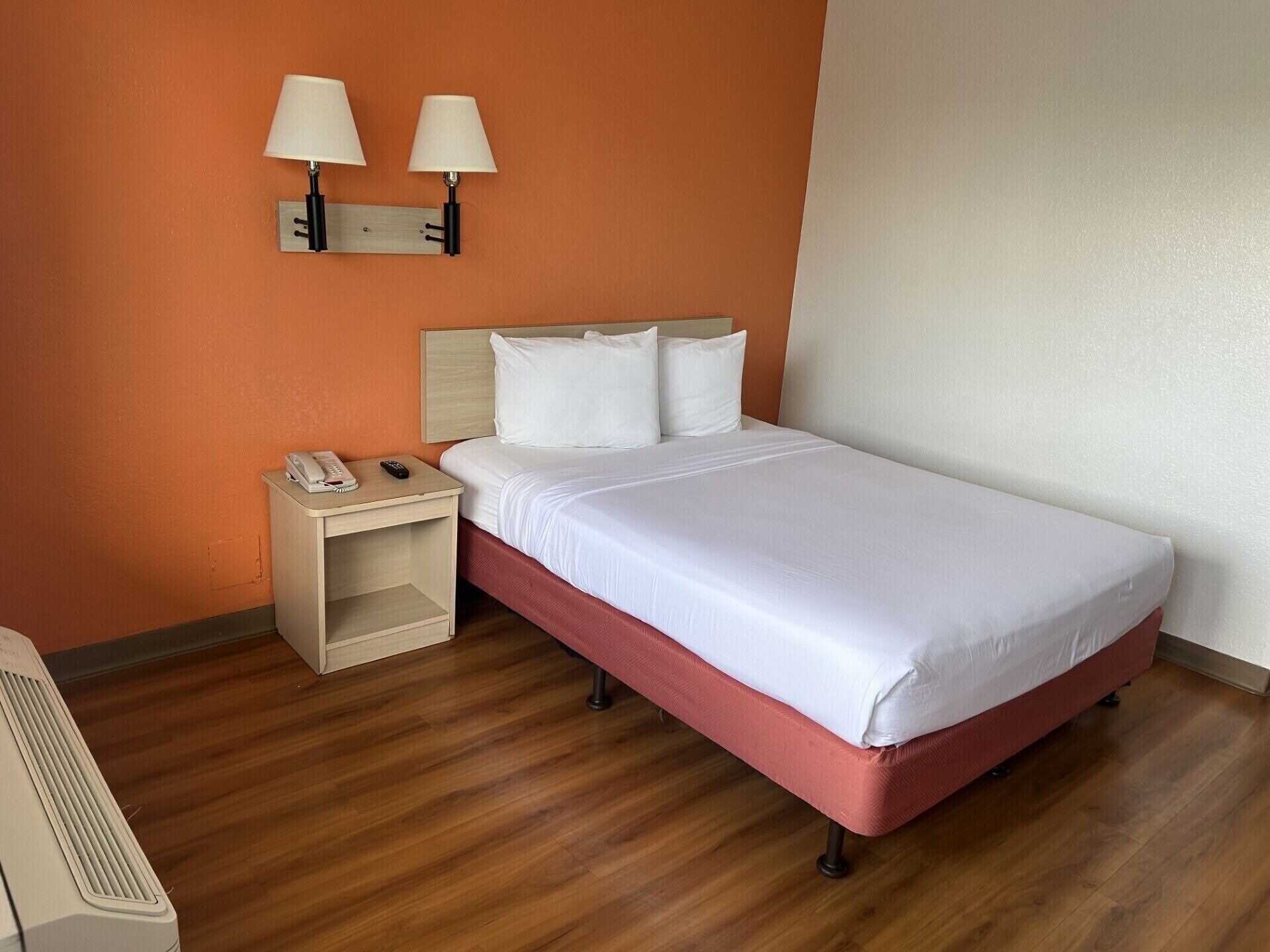 أسرّة أطفال/رضّع (مجانًا) وواي فاي مجانًا وملاءات أسرّة