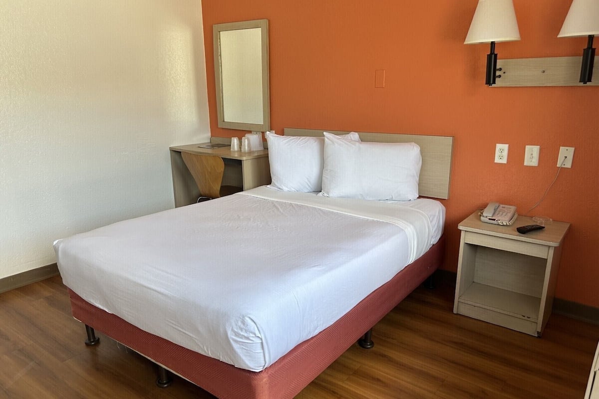 Lits bébé (gratuits), Wi-Fi gratuit, draps fournis