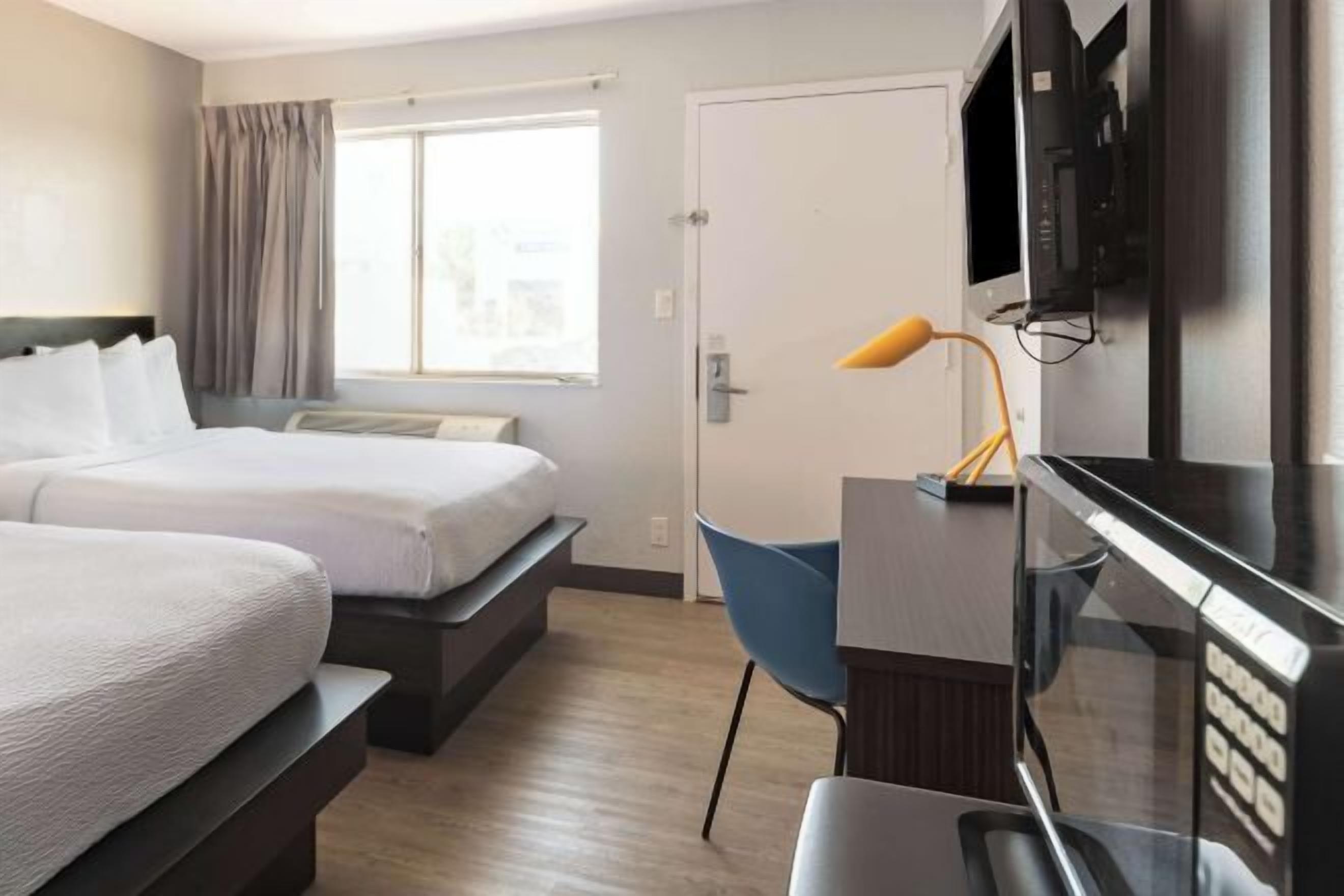 Truy cập Internet không dây miễn phí, bộ trải giường 