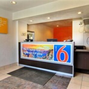 Reception - Motel 6 Kingsville, TX (Kingsville)
