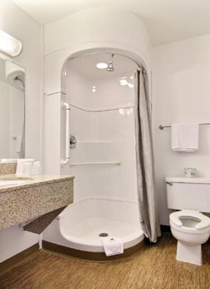 淋浴/盆浴组合、毛巾、肥皂