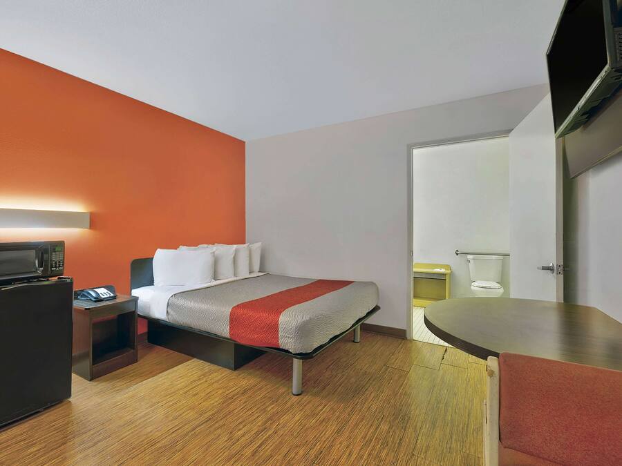 Wi-Fi de cortesia, roupa de cama