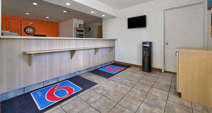 Motel 6 Alamogordo, NM